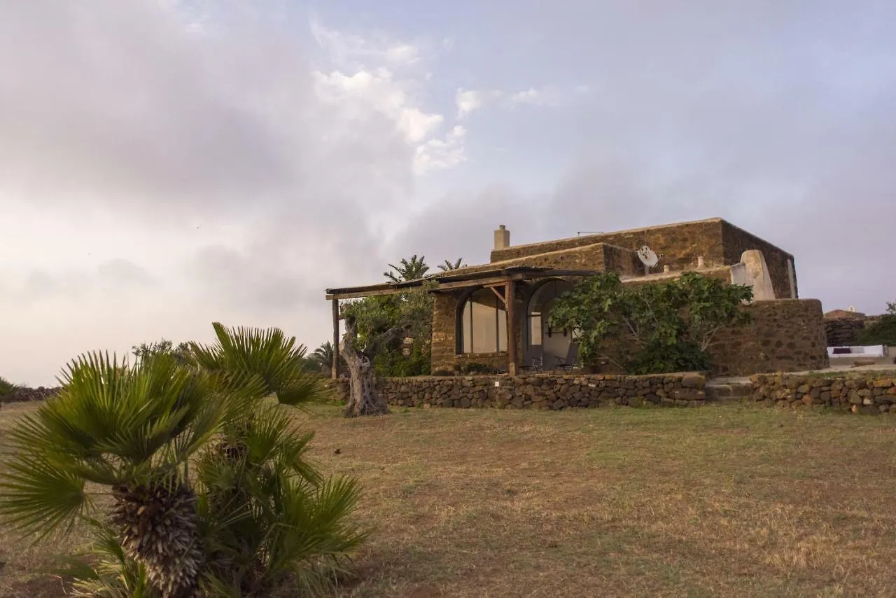 Villa Dammuso Sant'Anna Pantelleria Italia